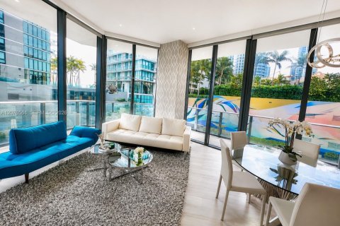 Condo in Miami, Florida, 3 bedrooms № 2317897
