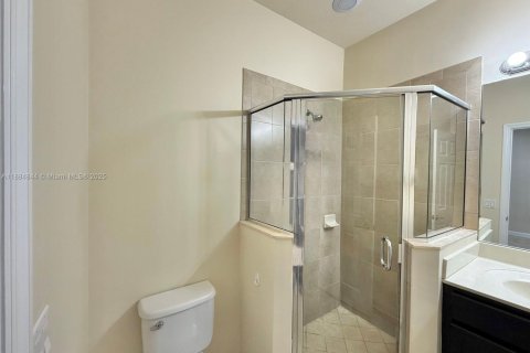 Commercial property in Miami, Florida 281.59 sq.m. № 1930376 - photo 5