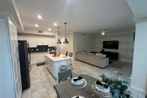 Condominio en alquiler en Kissimmee, Florida, 2 dormitorios, 111.11 m2 № 1910512 - foto 11