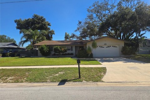 Villa ou maison à vendre à Clearwater, Floride: 3 chambres, 165.09 m2 № 2430598 - photo 2