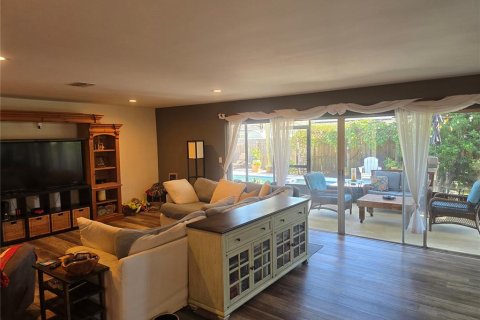 Villa ou maison à vendre à Clearwater, Floride: 3 chambres, 165.09 m2 № 2430598 - photo 4