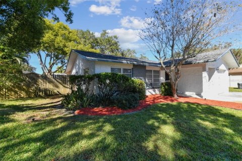 House in Palm Harbor, Florida 3 bedrooms, 182.09 sq.m. № 1559216 - photo 6