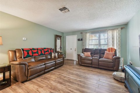 House in Palm Harbor, Florida 3 bedrooms, 182.09 sq.m. № 1559216 - photo 9