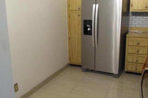Copropriété à louer à Tamarac, Floride: 2 chambres, 96.62 m2 № 2182898 - photo 3