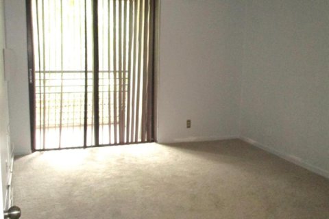 Copropriété à louer à Tamarac, Floride: 2 chambres, 96.62 m2 № 2182898 - photo 13
