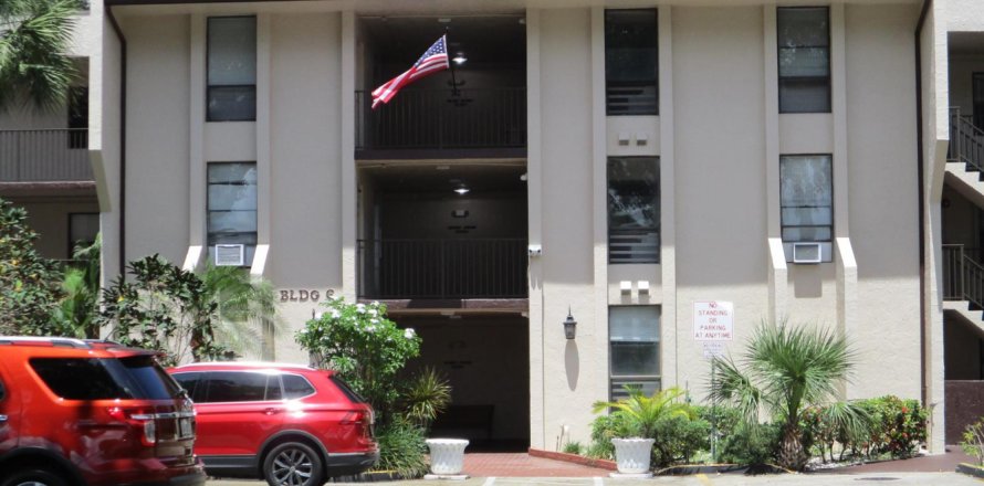 Condo à Tamarac, Floride, 2 chambres  № 2182898
