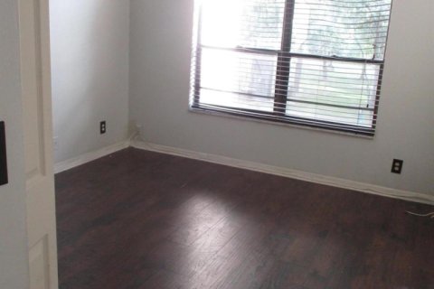 Copropriété à louer à Tamarac, Floride: 2 chambres, 96.62 m2 № 2182898 - photo 8