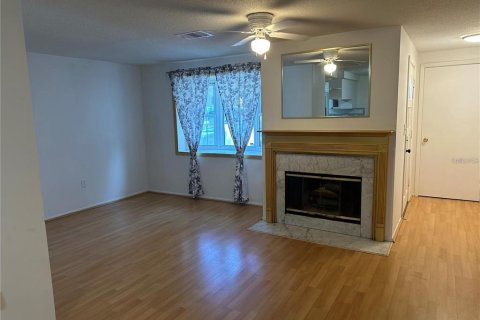 House in Port Richey, Florida 3 bedrooms, 115.76 sq.m. № 2233973 - photo 7