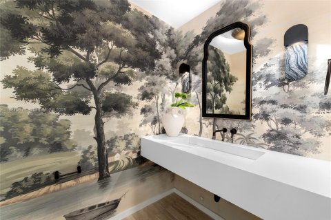 Casa en alquiler en Miami, Florida, 5 dormitorios, 307.69 m2 № 1941712 - foto 26