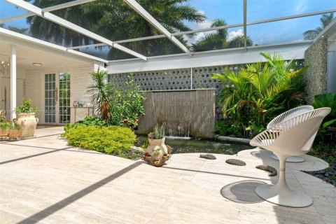 Casa en alquiler en Miami, Florida, 5 dormitorios, 307.69 m2 № 1941712 - foto 7