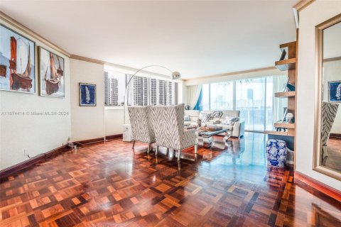 Copropriété à vendre à Aventura, Floride: 2 chambres, 208.1 m2 № 1397789 - photo 9