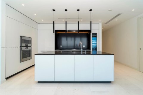 Condo in Miami, Florida, 3 bedrooms  № 1938225 - photo 12