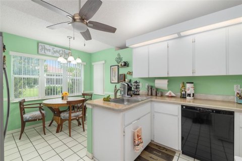 House in Ocala, Florida 2 bedrooms, 123.84 sq.m. № 2116422 - photo 13