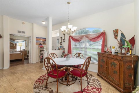 House in Ocala, Florida 2 bedrooms, 123.84 sq.m. № 2116422 - photo 9