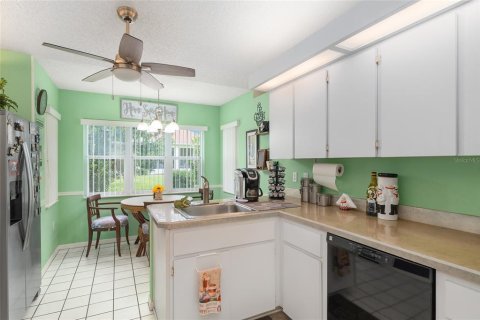 House in Ocala, Florida 2 bedrooms, 123.84 sq.m. № 2116422 - photo 12
