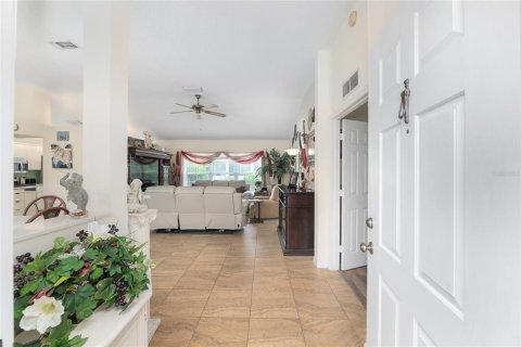 House in Ocala, Florida 2 bedrooms, 123.84 sq.m. № 2116422 - photo 2