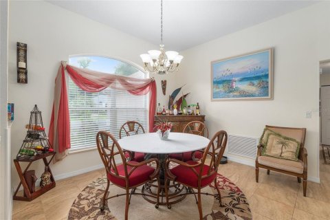House in Ocala, Florida 2 bedrooms, 123.84 sq.m. № 2116422 - photo 8