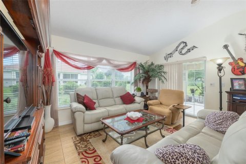 House in Ocala, Florida 2 bedrooms, 123.84 sq.m. № 2116422 - photo 6
