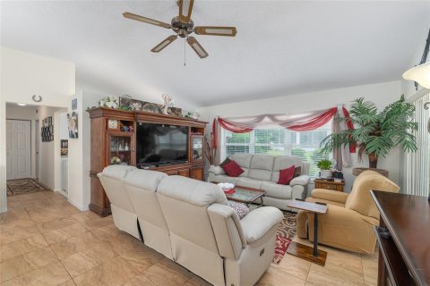 House in Ocala, Florida 2 bedrooms, 123.84 sq.m. № 2116422 - photo 5