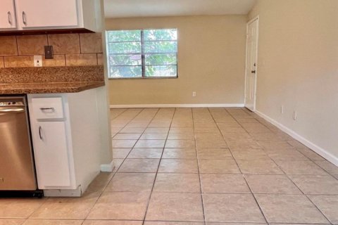 Condo in West Palm Beach, Florida, 3 bedrooms № 2247825 - photo 22