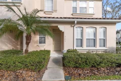 Adosado en Orlando, Florida 3 dormitorios, 176.42 m2 № 2149509