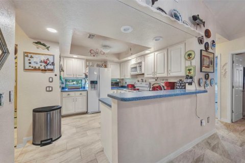 House in Port Charlotte, Florida 3 bedrooms, 156.63 sq.m. № 1881026 - photo 2