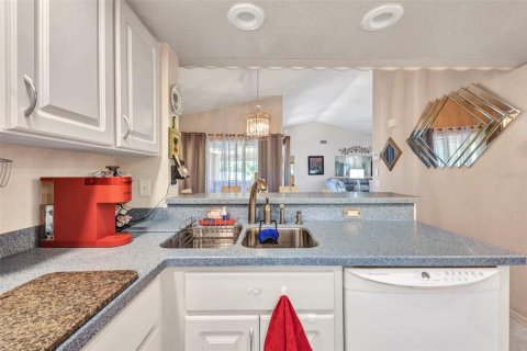 House in Port Charlotte, Florida 3 bedrooms, 156.63 sq.m. № 1881026 - photo 5