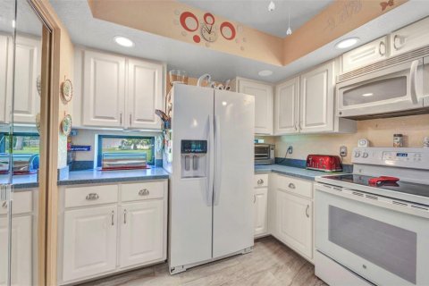 House in Port Charlotte, Florida 3 bedrooms, 156.63 sq.m. № 1881026 - photo 4