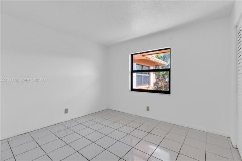 Immobilier commercial à vendre à Fort Lauderdale, Floride: 188.13 m2 № 2048523 - photo 13