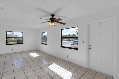 Immobilier commercial à vendre à Fort Lauderdale, Floride: 188.13 m2 № 2048523 - photo 18