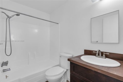 Immobilier commercial à vendre à Fort Lauderdale, Floride: 188.13 m2 № 2048523 - photo 24