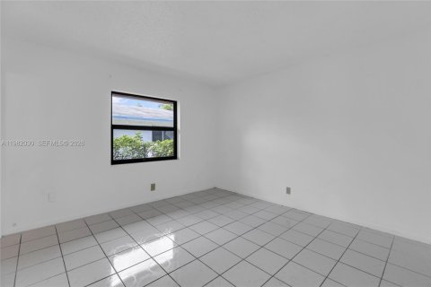 Immobilier commercial à vendre à Fort Lauderdale, Floride: 188.13 m2 № 2048523 - photo 17