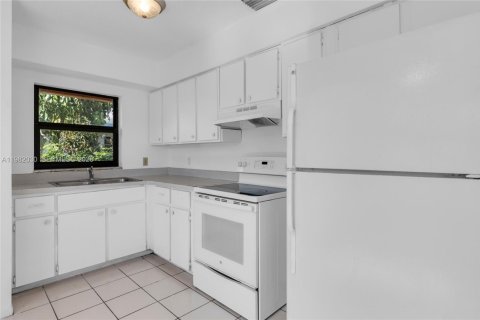 Immobilier commercial à vendre à Fort Lauderdale, Floride: 188.13 m2 № 2048523 - photo 10