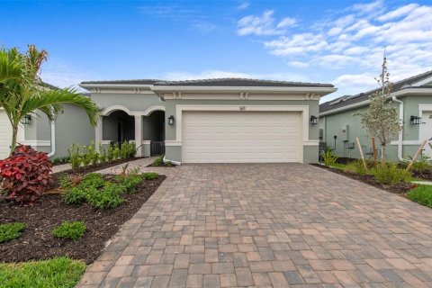 House in Englewood, Florida 2 bedrooms, 146.69 sq.m. № 2305912