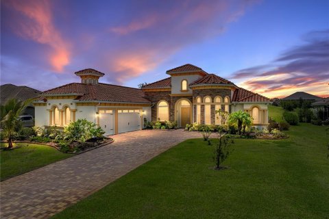 Casa en venta en Dade City, Florida, 4 dormitorios, 319.58 m2 № 1893915 - foto 1