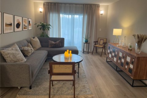 Купить кондоминиум в Дорал, Флорида 2 спальни, 98.57м2, № 1997205 - фото 3