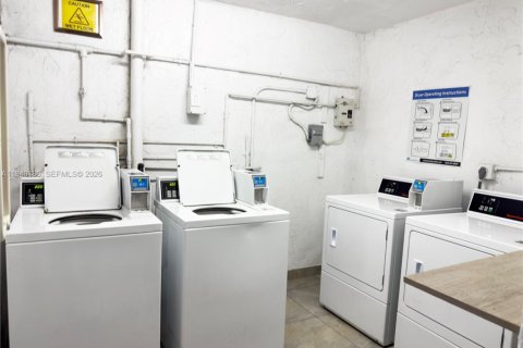 Купить кондоминиум в Дорал, Флорида 2 спальни, 98.57м2, № 1997205 - фото 22