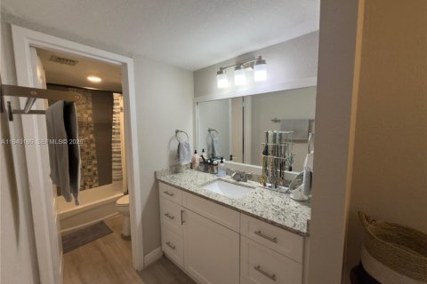 Купить кондоминиум в Дорал, Флорида 2 спальни, 98.57м2, № 1997205 - фото 14