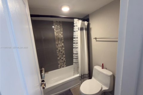 Купить кондоминиум в Дорал, Флорида 2 спальни, 98.57м2, № 1997205 - фото 19