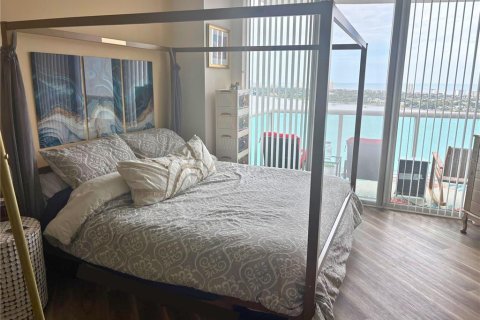 Copropriété à vendre à Holly Hill, Floride: 2 chambres, 155.15 m2 № 2280346 - photo 2