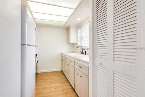 Condo in Clearwater, Florida, 1 bedroom  № 2106835 - photo 10