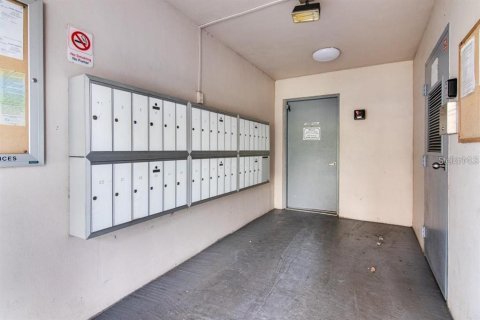 Condo in Clearwater, Florida, 1 bedroom  № 2106835 - photo 20