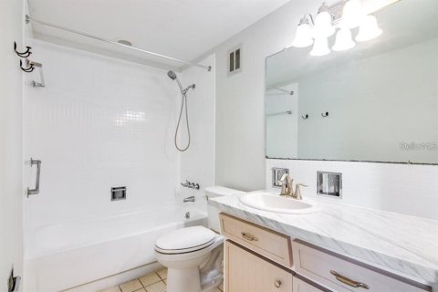 Condo in Clearwater, Florida, 1 bedroom  № 2106835 - photo 18