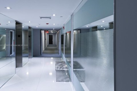 Купить кондоминиум в Авентура, Флорида 2 спальни, 107.49м2, № 1779674 - фото 17