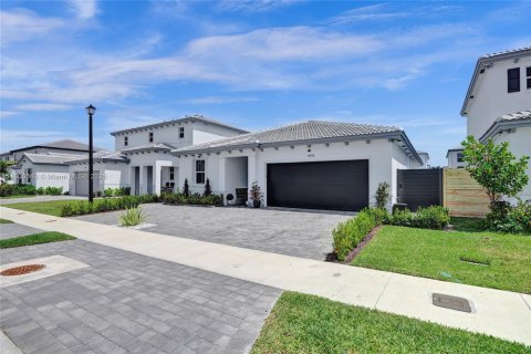 Casa en venta en Miami, Florida, 3 dormitorios, 161.28 m2 № 1999648 - foto 2