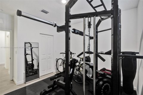 Casa en venta en Miami, Florida, 3 dormitorios, 161.28 m2 № 1999648 - foto 21