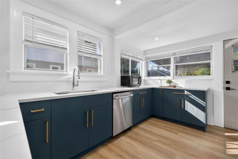 Casa en venta en Saint Petersburg, Florida, 3 dormitorios, 113.15 m2 № 2277431 - foto 13