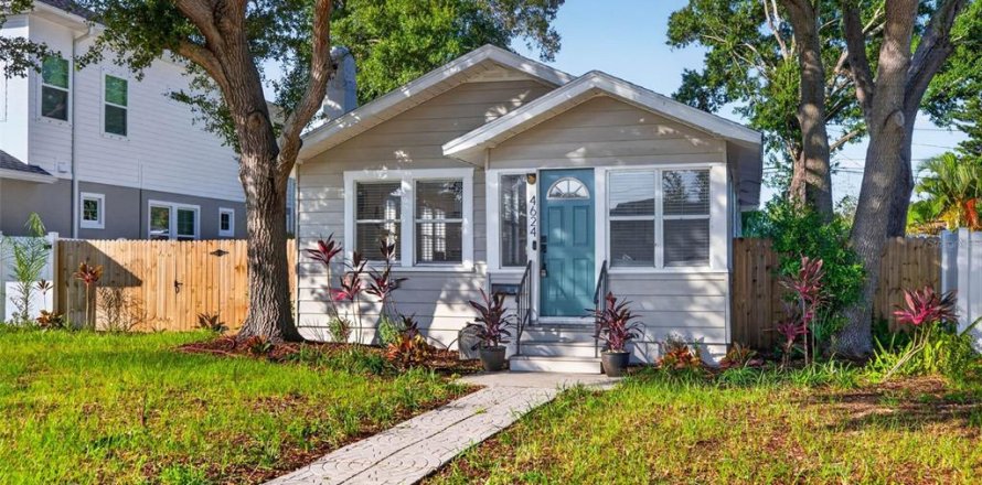 Casa en Saint Petersburg, Florida 3 dormitorios, 113.15 m2 № 2277431