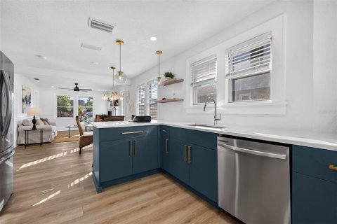 Casa en venta en Saint Petersburg, Florida, 3 dormitorios, 113.15 m2 № 2277431 - foto 16