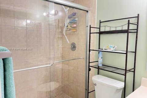 Adosado en venta en Pembroke Pines, Florida, 2 dormitorios, 113.71 m2 № 1936008 - foto 20
